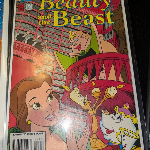 Dc comics 2 books disney beauty beast - Picture 2 of 3